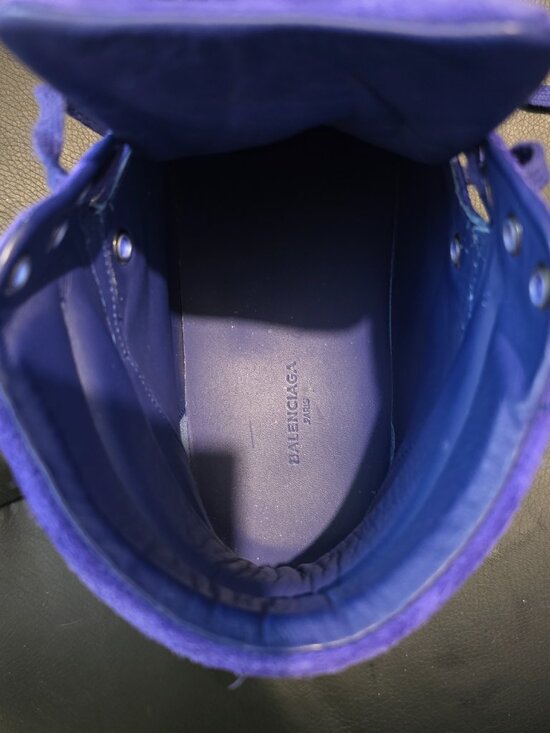 Balenciaga High Top Sneakers - Picture 7 of 8